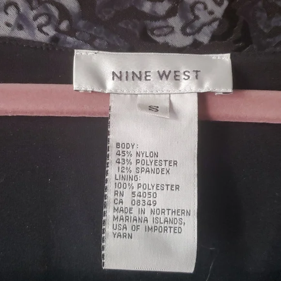 Nine West velour/crushed velvet top size S - Picture 2 of 5